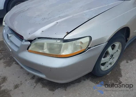 2000 Honda Accord 2.3 Se z USA, uszkodzony, nr VIN 1HGCG5678YA048587